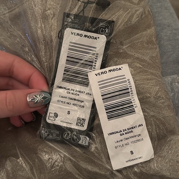 VERO MODA Women's Laurel Oak T-Shirt - Size S - Picture 3 of 3